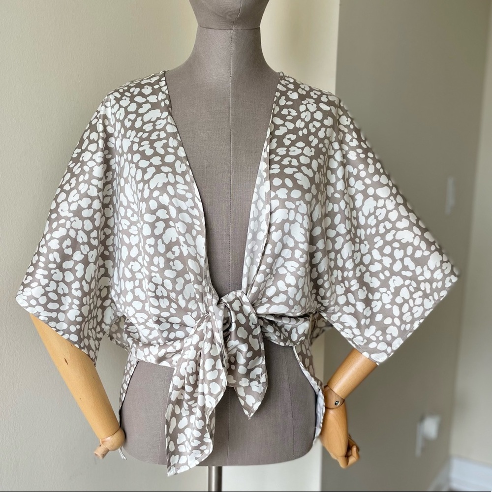 Leopard Silver Shawl
